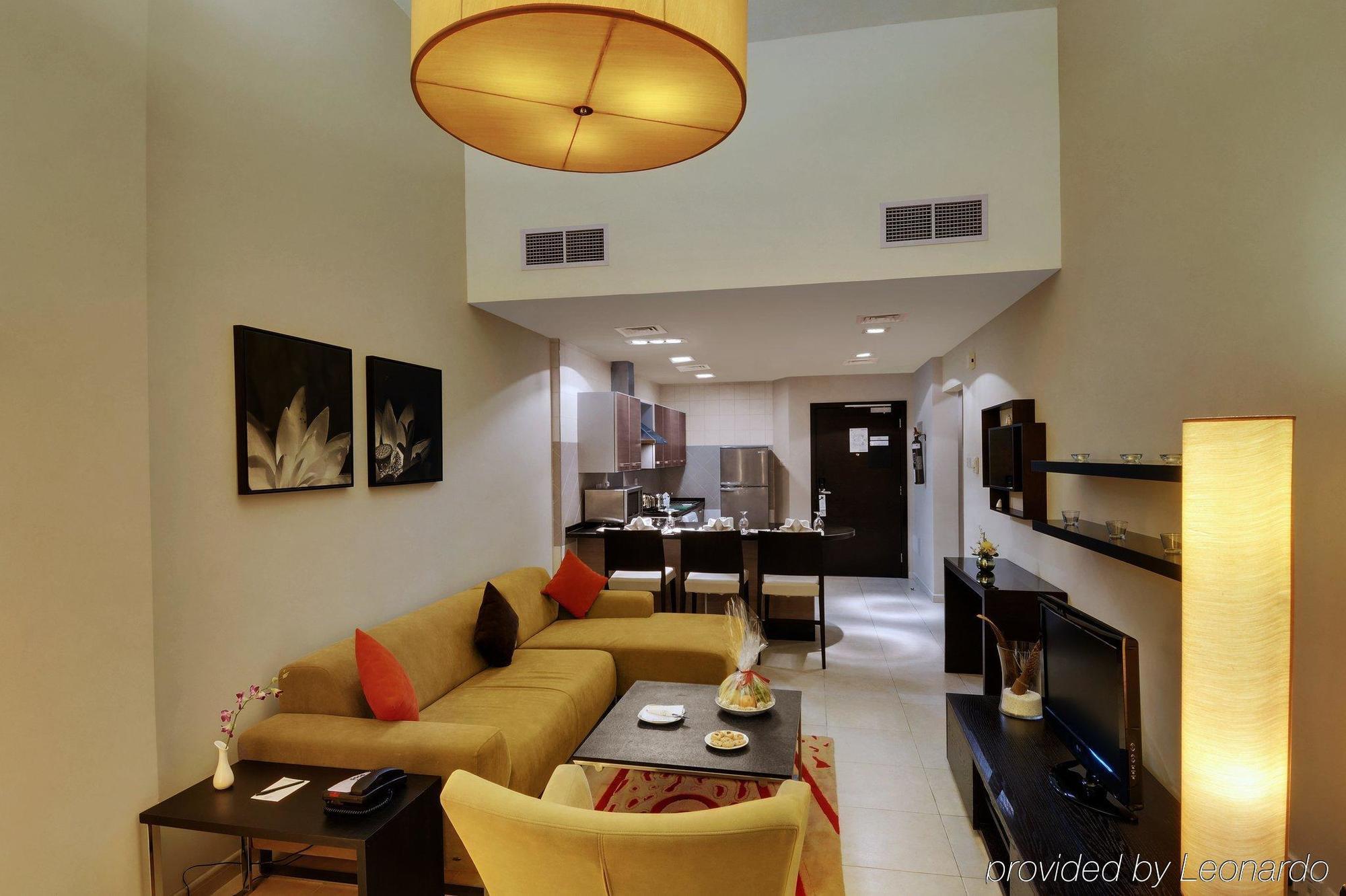 Lotus Grand Hotel Apartments Dubai Exterior photo