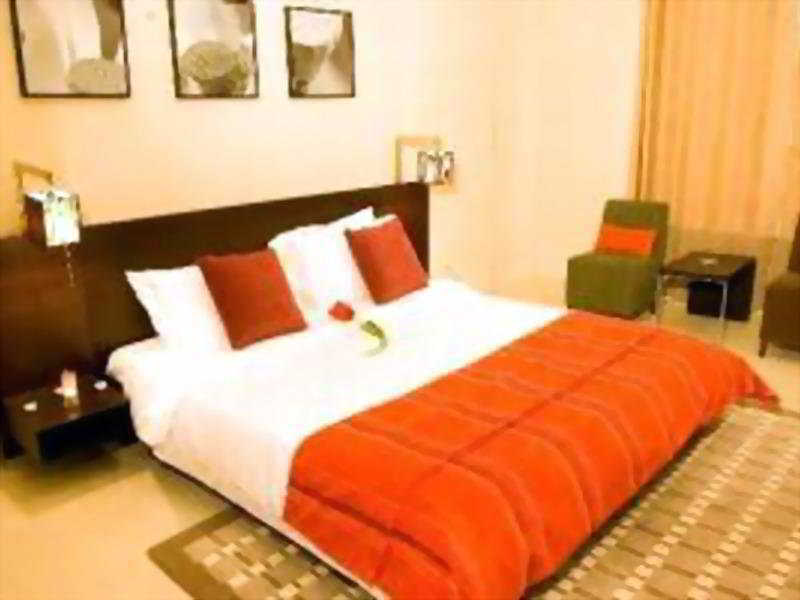 Lotus Grand Hotel Apartments Dubai Exterior photo